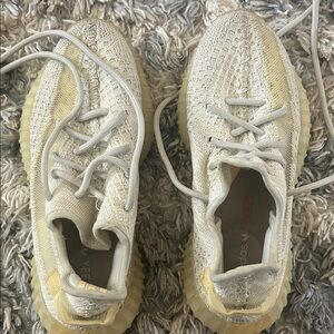 Yeezy Sneakers in Cream and Tan